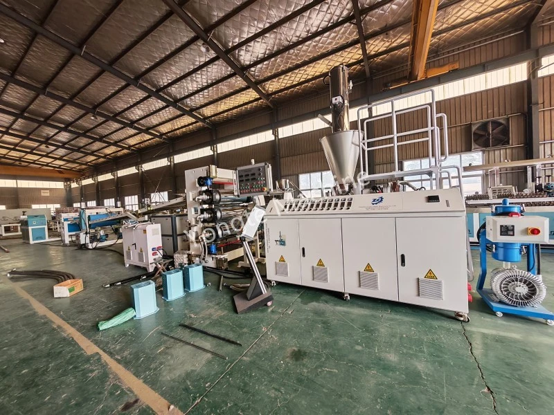 Ligne d'extrusion de feuilles minces en PVC de 1200 mm