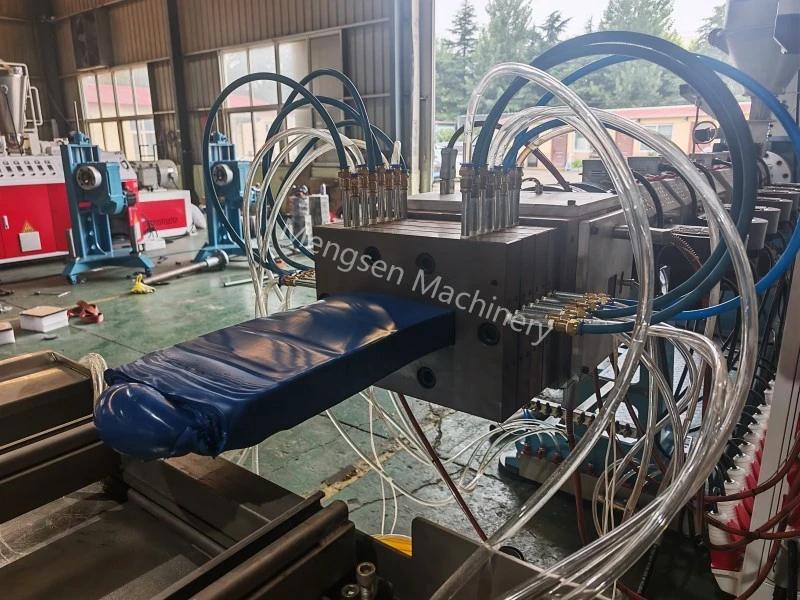 Ligne d'extrusion de bois de construction en plastique pour panneaux épais de 50 mm