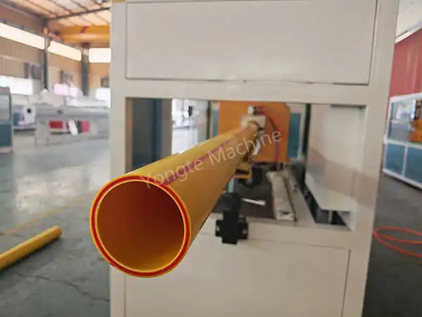 Ligne de co-extrusion de tuyaux PPR à trois couches en Algérie de 75 à 125 mm